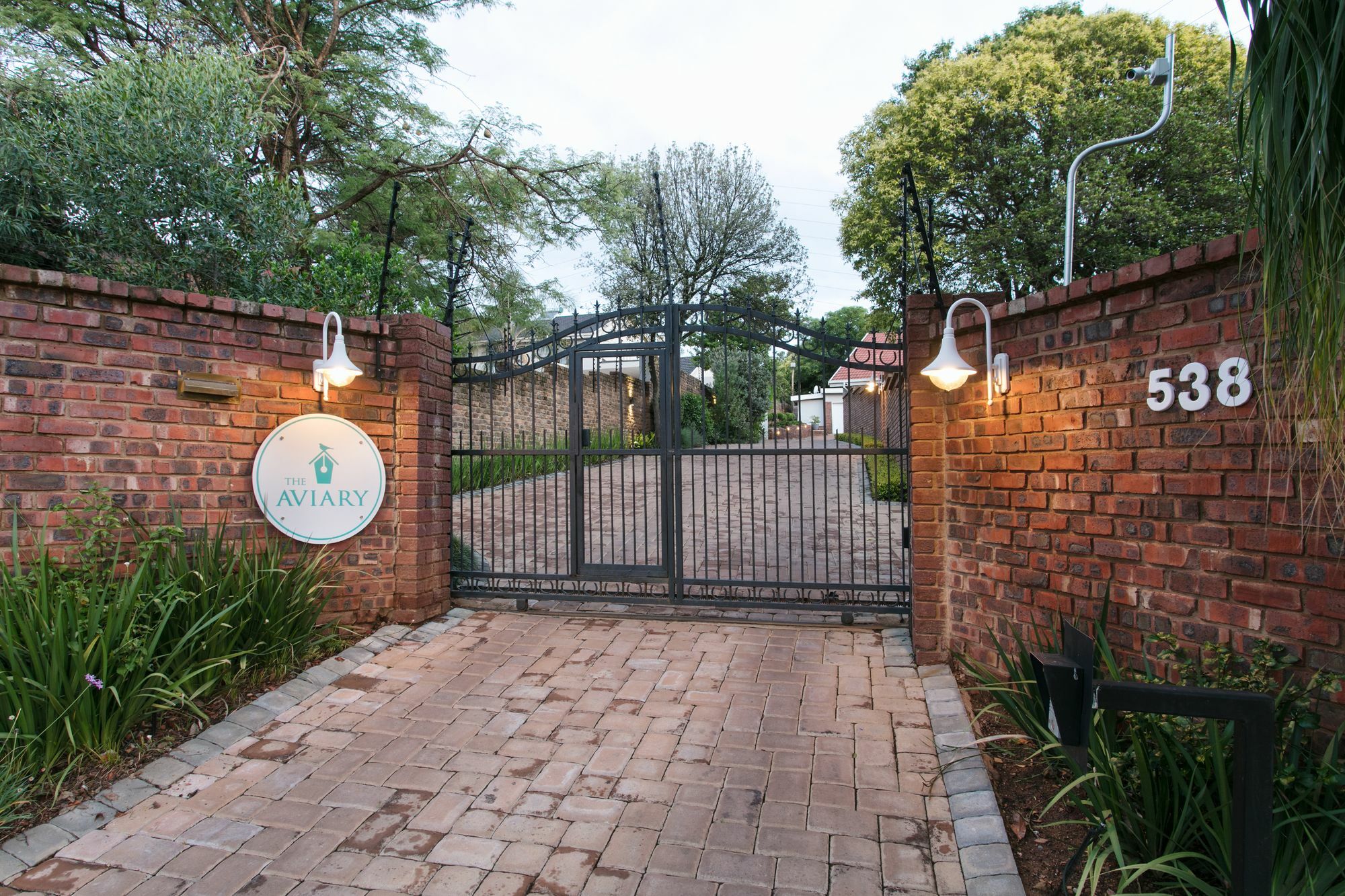 The Aviary Hotel Pretoria Bagian luar foto